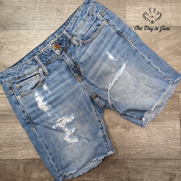American Eagle Outfitters Cut Off Denim Shorts Size 0 - Picture 1 of 7